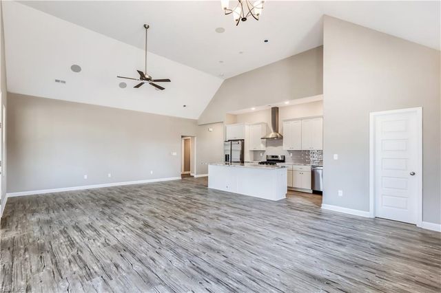 283 Lawnes Neck DR, Smithfield, VA 23430