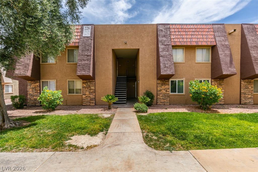 5240 Indian River Drive 273, Las Vegas, NV 89103 — exterior