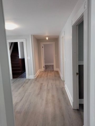 792 Broadway Street 1st Floor, Lowell, MA 01854