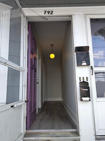 792 Broadway Street 1st Floor, Lowell, MA 01854