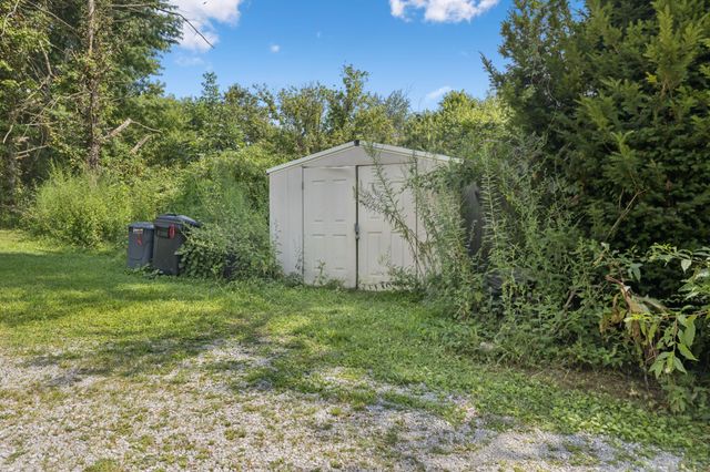 15364 Columbia Hwy, Lynnville, TN 38472