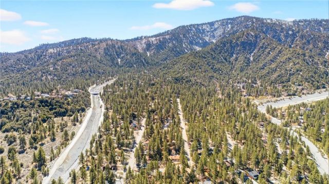 5747 Lodgepole, Wrightwood, CA 92397