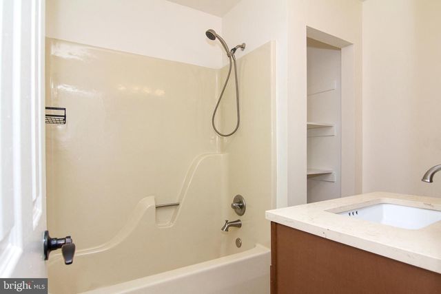 714 REDWOOD DR, Westminster, MD 21157