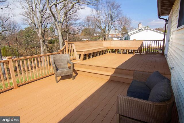 714 REDWOOD DR, Westminster, MD 21157