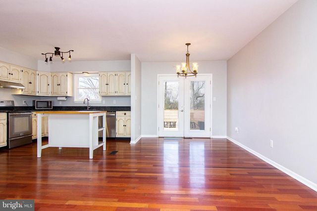 714 REDWOOD DR, Westminster, MD 21157