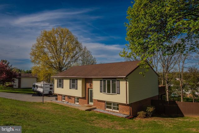 714 REDWOOD DR, Westminster, MD 21157