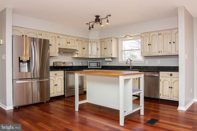 714 REDWOOD DR, Westminster, MD 21157