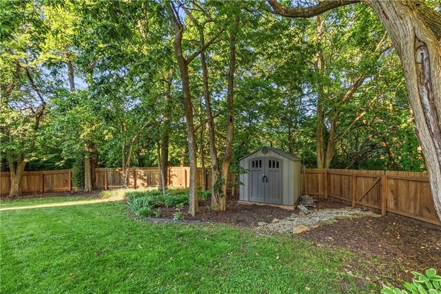 8803 W 132 Terrace, Overland Park, KS 66213