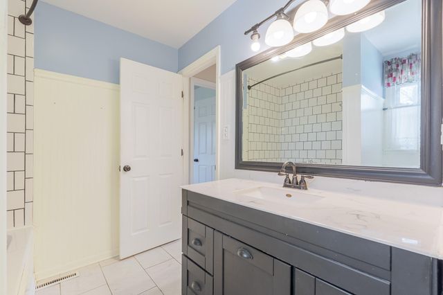 5359 Osage Avenue, Portage, IN 46368