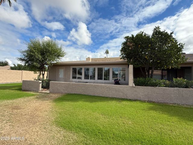 25208 S ANGORA Court, Sun Lakes, AZ 85248