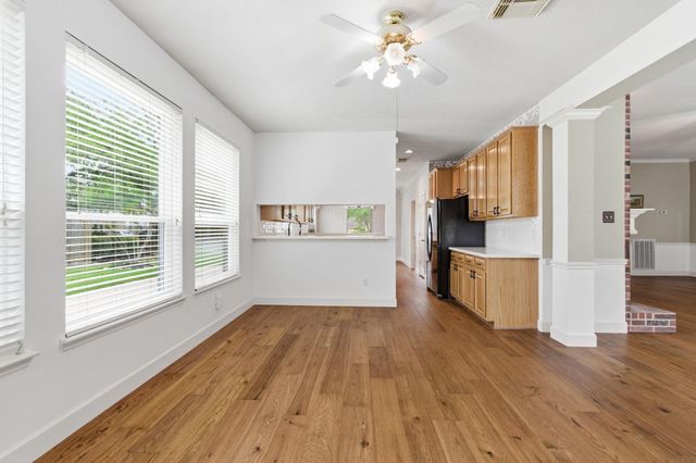 304 Melodywood Drive, Friendswood, TX 77546