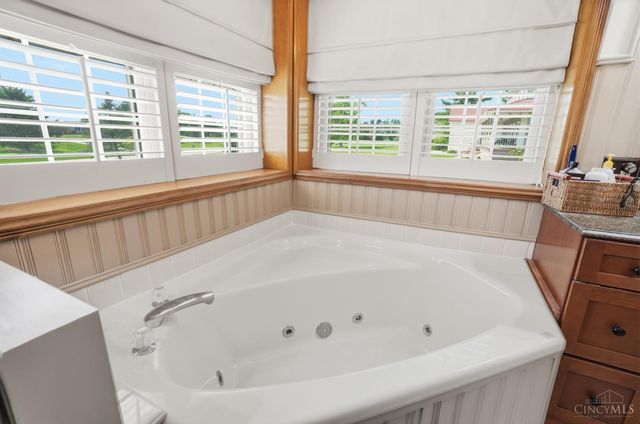 295 Leslie Drive, Washington Twp, OH 45177