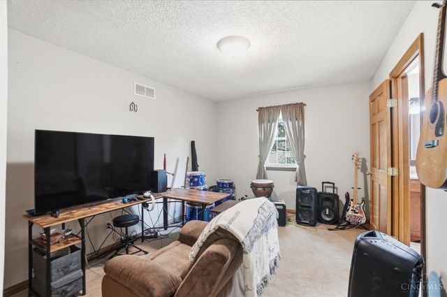 295 Leslie Drive, Washington Twp, OH 45177