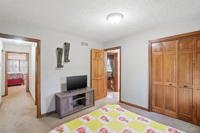 295 Leslie Drive, Washington Twp, OH 45177