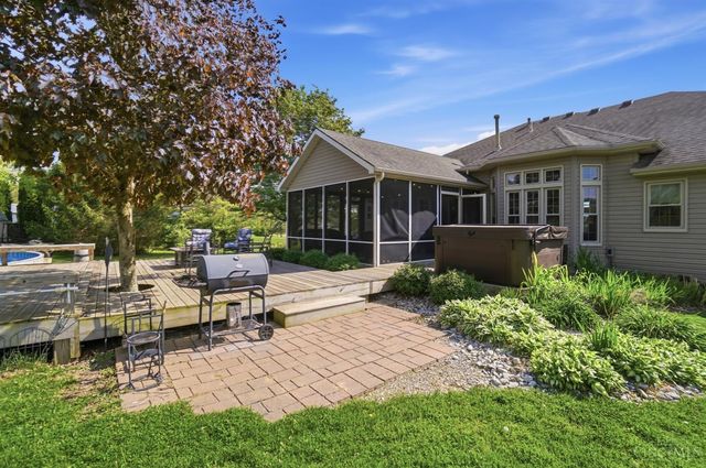 295 Leslie Drive, Washington Twp, OH 45177