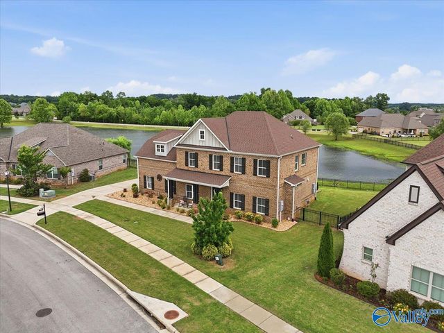106 Pintail Pointe Circle, Huntsville, AL 35824