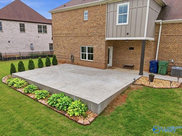 106 Pintail Pointe Circle, Huntsville, AL 35824