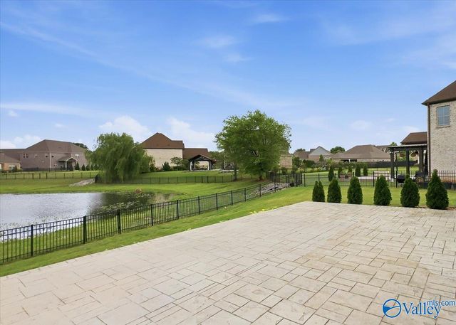 106 Pintail Pointe Circle, Huntsville, AL 35824