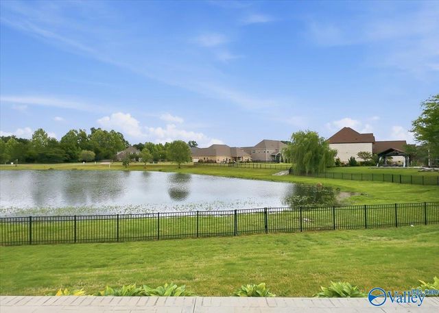 106 Pintail Pointe Circle, Huntsville, AL 35824