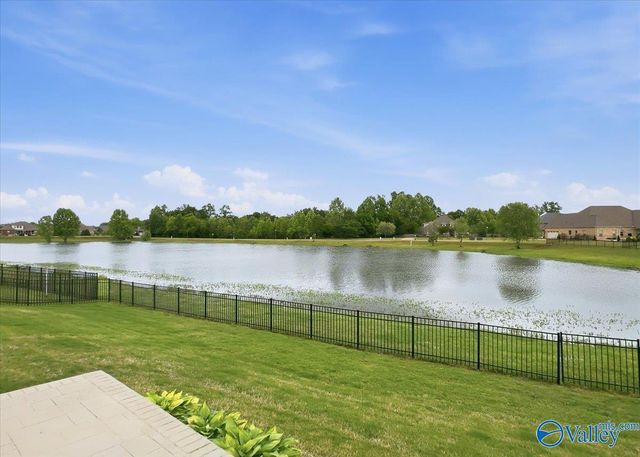 106 Pintail Pointe Circle, Huntsville, AL 35824