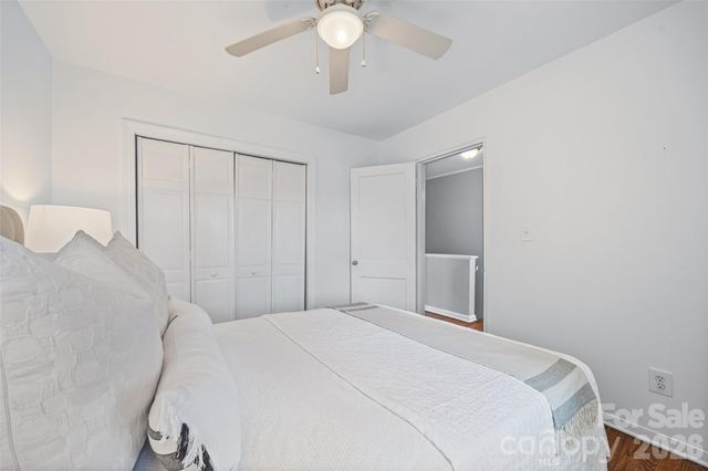 520 Wakefield Drive B, Charlotte, NC 28209