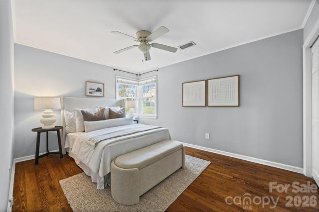 520 Wakefield Drive B, Charlotte, NC 28209