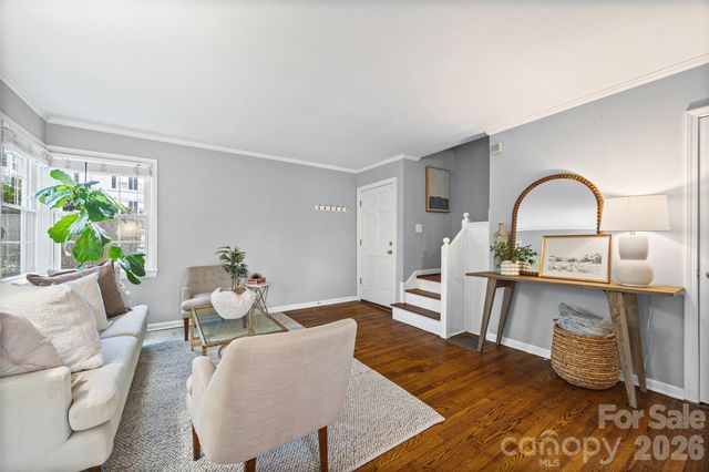 520 Wakefield Drive B, Charlotte, NC 28209