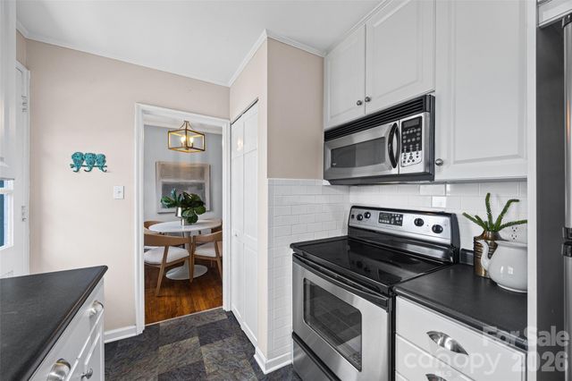 520 Wakefield Drive B, Charlotte, NC 28209