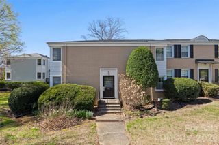 520 Wakefield Drive B, Charlotte, NC 28209