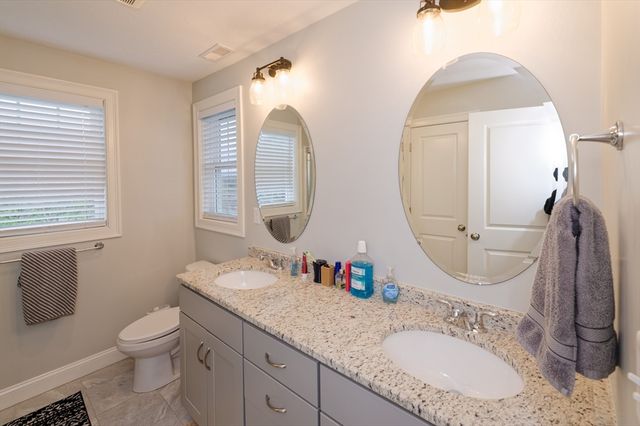 1202 Hazelwood Way 1202, Clinton, MA 01510