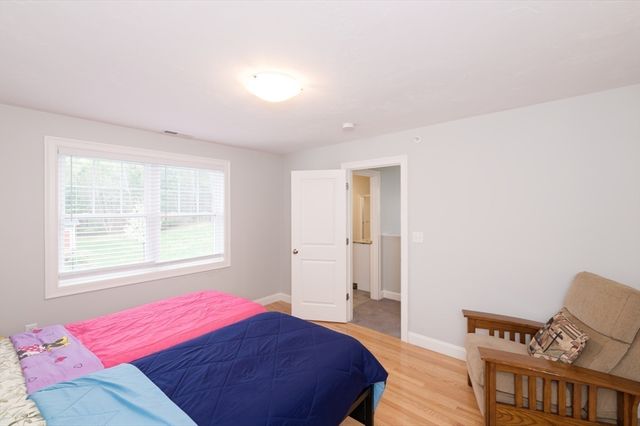 1202 Hazelwood Way 1202, Clinton, MA 01510