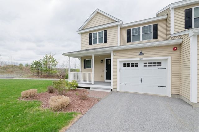 1202 Hazelwood Way 1202, Clinton, MA 01510