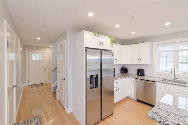 1202 Hazelwood Way 1202, Clinton, MA 01510