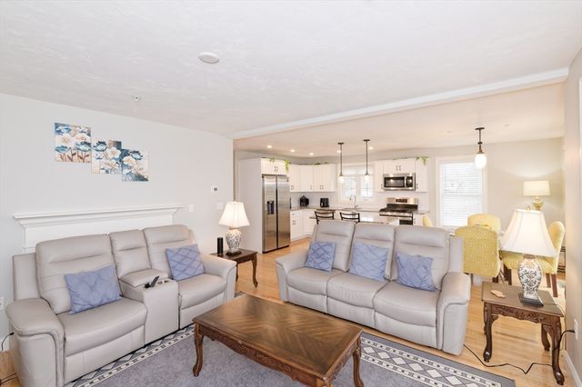 1202 Hazelwood Way 1202, Clinton, MA 01510