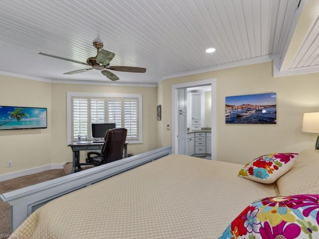 625 Beachwalk CIR G102, Naples, FL 34108