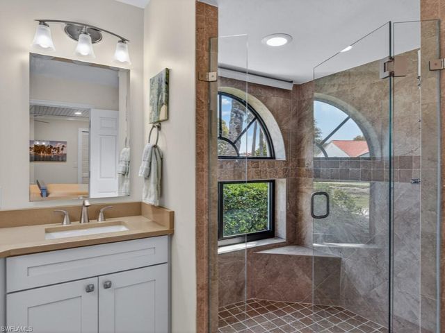 625 Beachwalk CIR G102, Naples, FL 34108