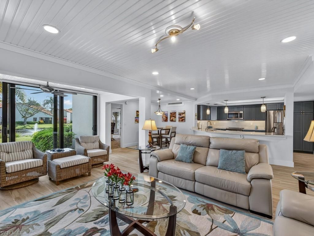 625 Beachwalk CIR G102, Naples, FL 34108