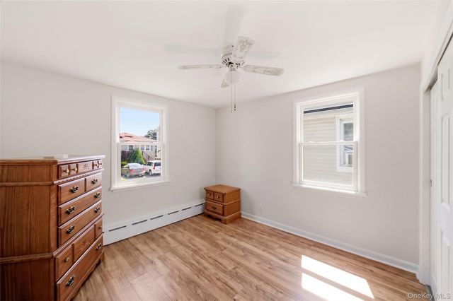 8 5th Street, Bayville, NY 11709