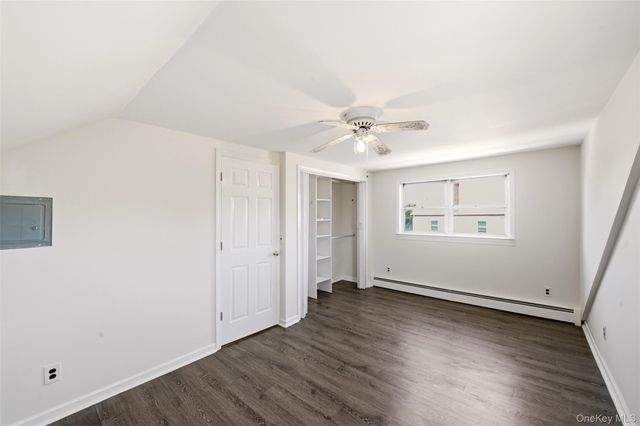 8 5th Street, Bayville, NY 11709
