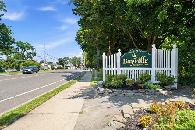 8 5th Street, Bayville, NY 11709
