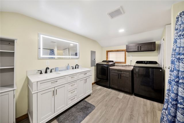 228 State Route 48, Granby, NY 13069