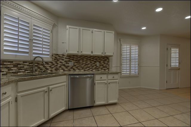 1025 Jan Ellyn Lane, El Paso, TX 79912