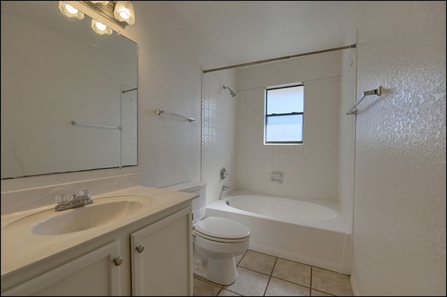 1025 Jan Ellyn Lane, El Paso, TX 79912
