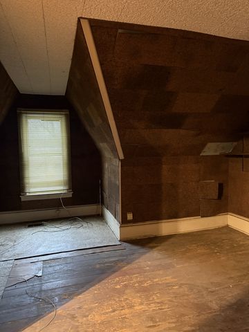 7006 S East End Avenue, Chicago, IL 60649