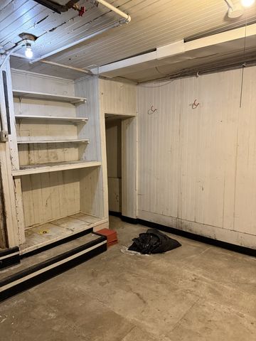 7006 S East End Avenue, Chicago, IL 60649