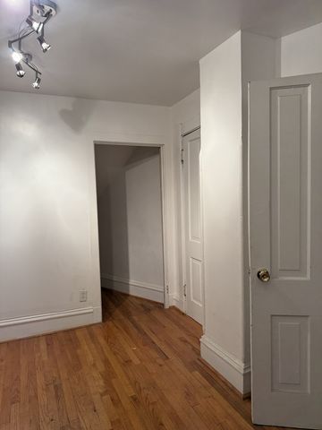 7006 S East End Avenue, Chicago, IL 60649