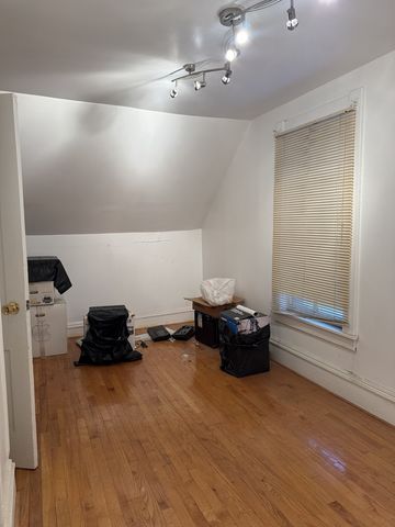 7006 S East End Avenue, Chicago, IL 60649