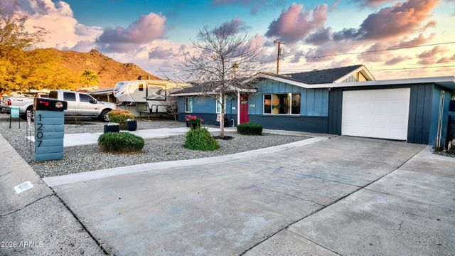 1207 E ALICE Avenue, Phoenix, AZ 85020