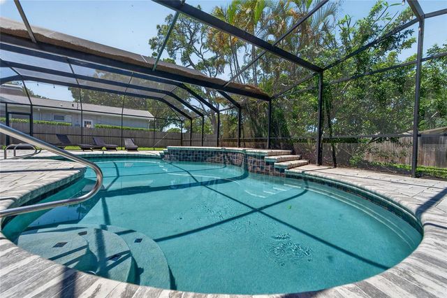 1894 OAKDALE LANE N, Clearwater, FL 33764