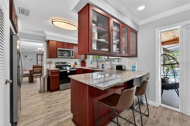 1894 OAKDALE LANE N, Clearwater, FL 33764